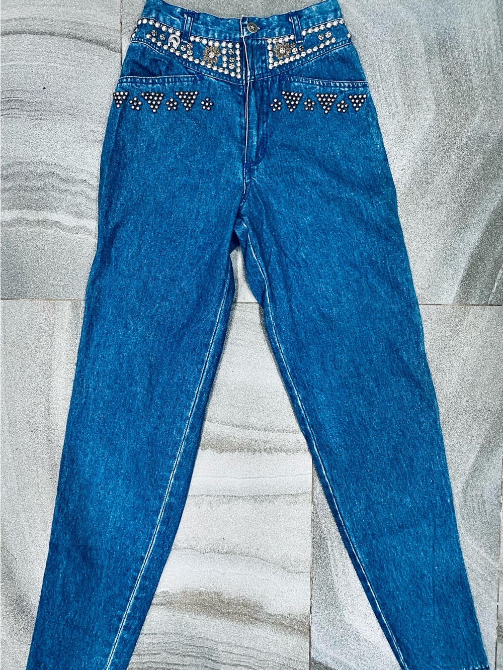 Women’s Vintage Studded Medium Wash Denim Mom Jeans Size 4